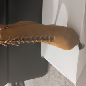 Beige sweet Aldo booties